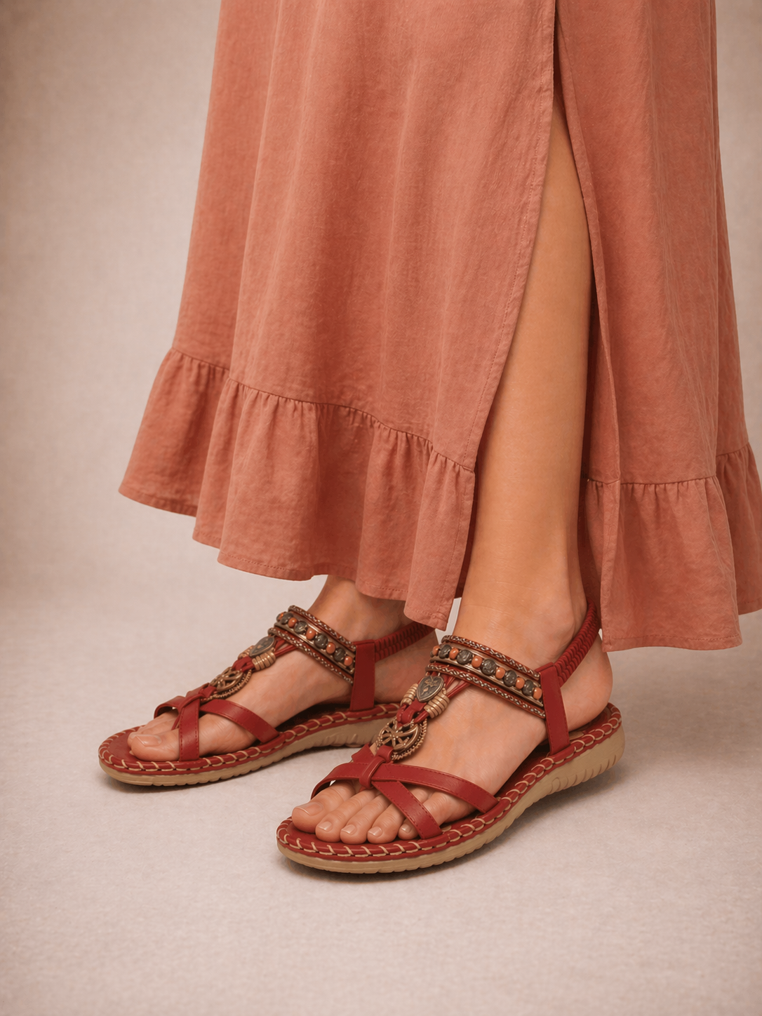 Sandali stile ibizenc che uniscono comfort ed eleganza
