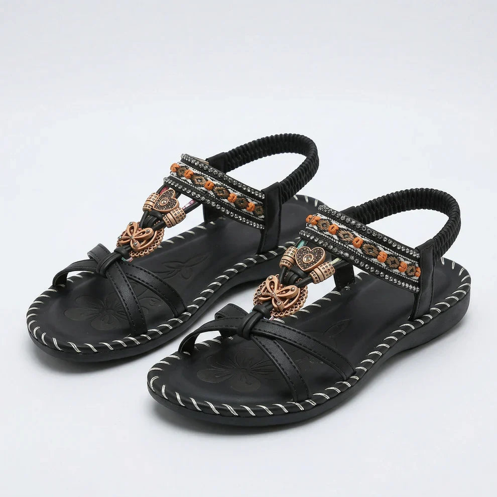 Sandali stile ibizenc che uniscono comfort ed eleganza