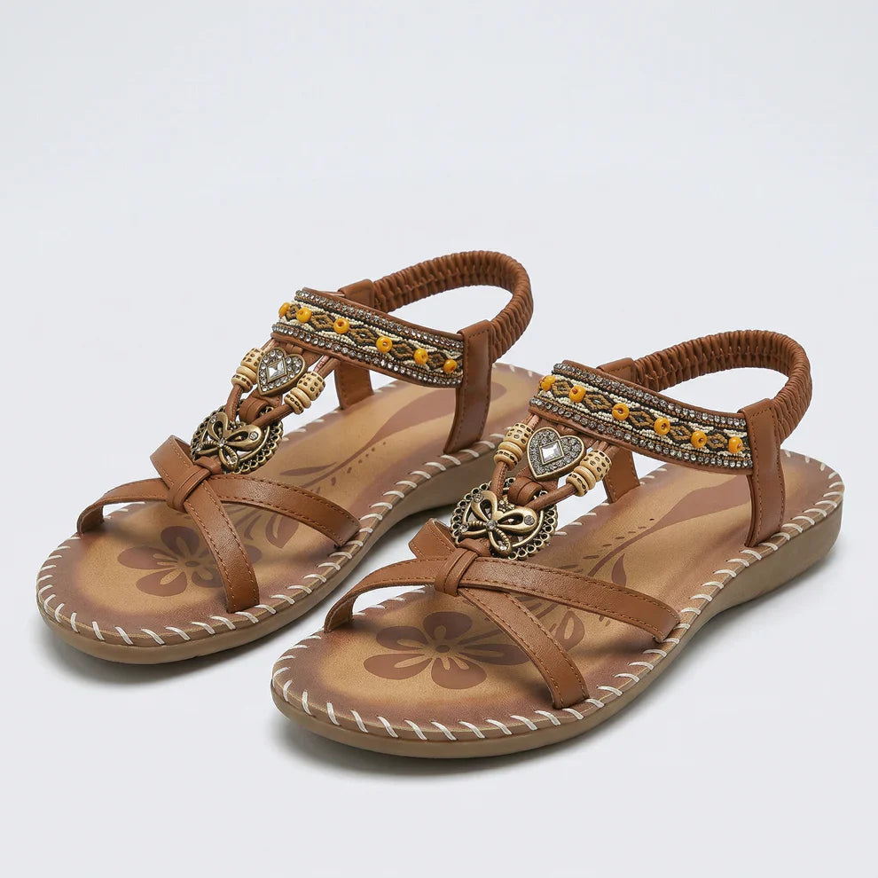 Sandali stile ibizenc che uniscono comfort ed eleganza